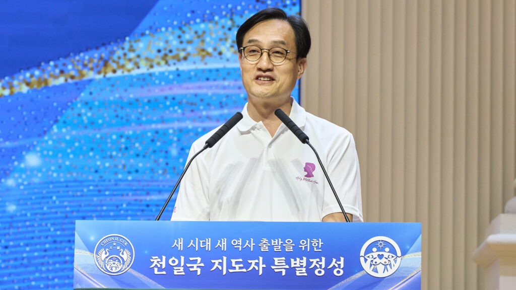 효정간증을 하고 있는 옥윤호 서울북부 교구장
