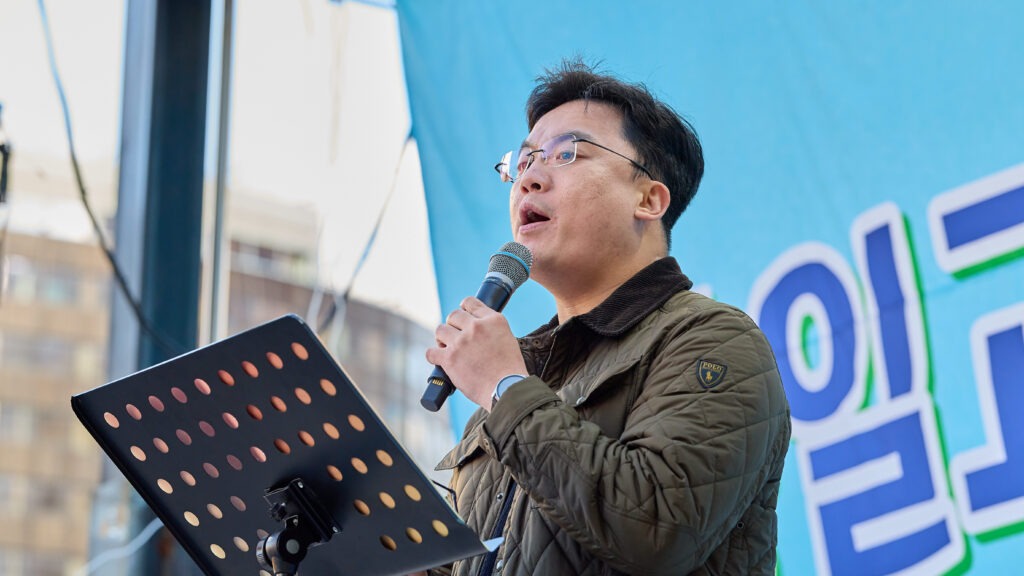 청년 스피치를 하는 오충완 청년(부천교회장)